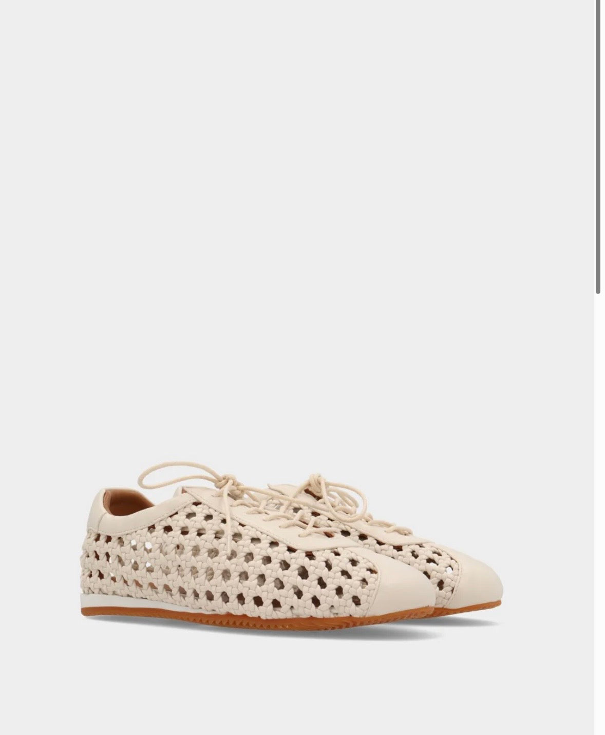 Noa Harmon Sneakers
