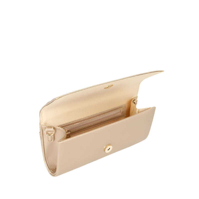 Mario Valentino Clutch