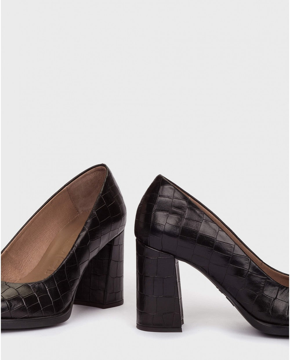 Wonders Heels