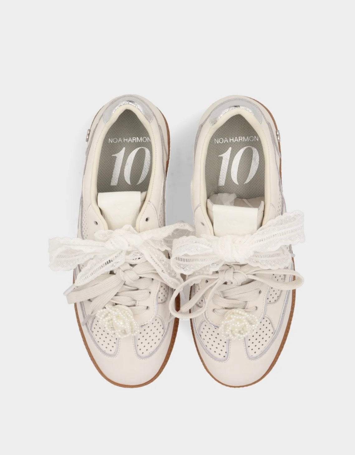 Noa Harmon 10 Sneakers