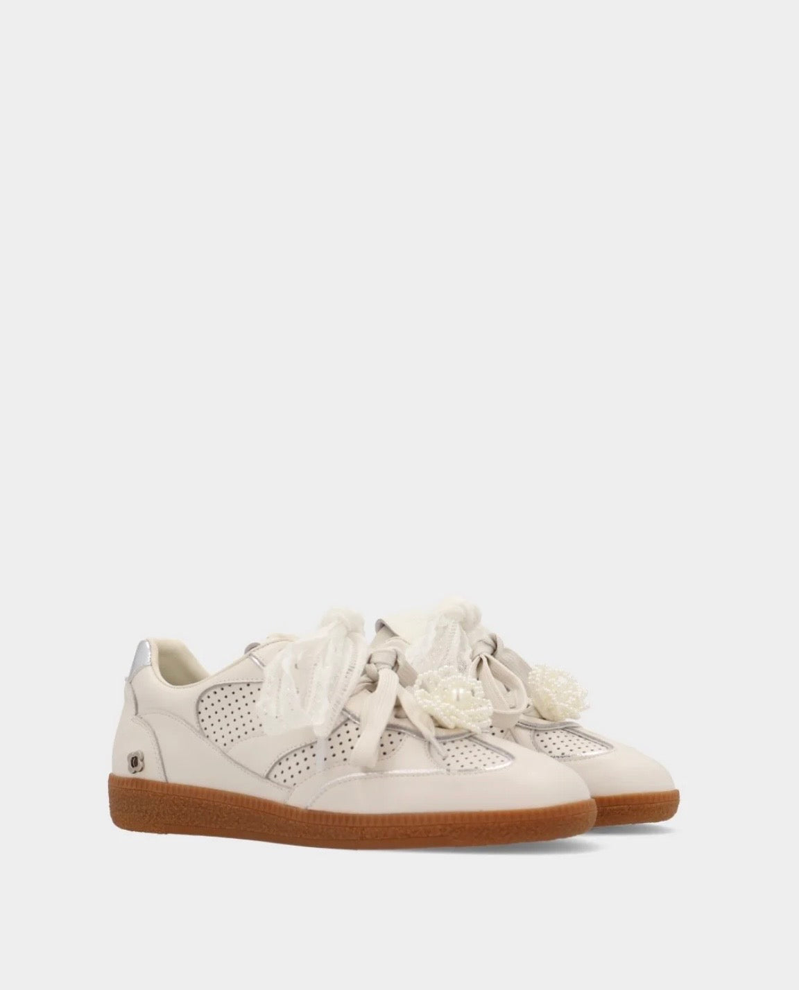 Noa Harmon 10 Sneakers